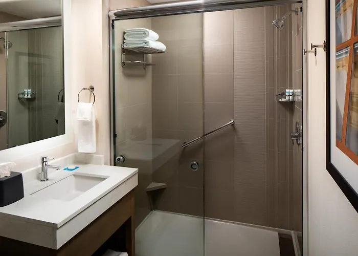 Hyatt House Capitol Hotel