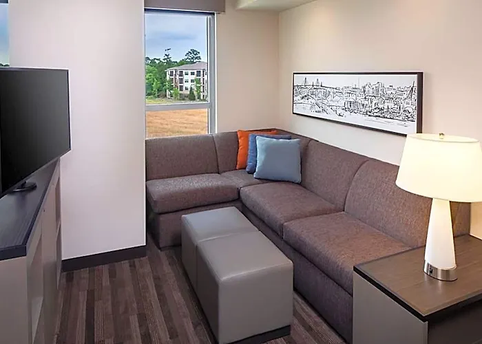 Hyatt House Capitol 3*